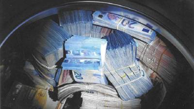 Politie vindt 350.000 euro in wasmachine