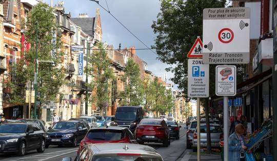 Meer boetes, maar niet per se veiliger verkeer: wat het grote GAS-onderzoek blootlegt