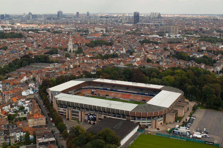 Waan je Marc Coucke en koop het Anderlecht-stadion... in ...