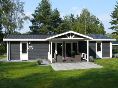 Verloting van vakantiehuis moet voetbalclub Veenendaal aan nieuw kantinedak helpen