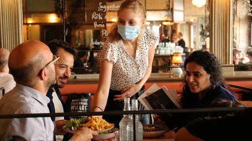 Horeca dicht in Nederland, cafés gesloten in Parijs