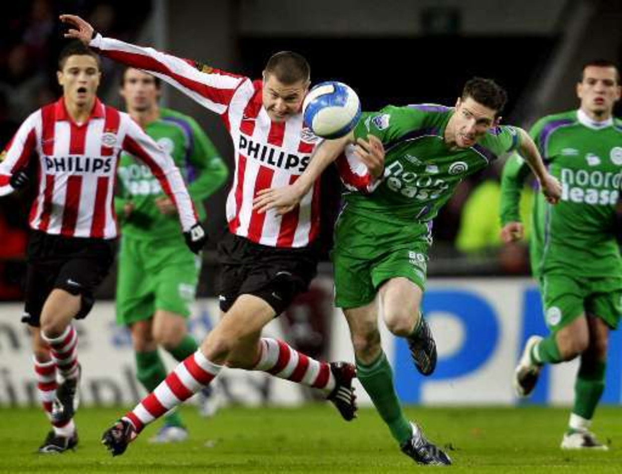 Psv Bijna Kampioen Na Laat Falen Ajax En Feyenoord De Morgen