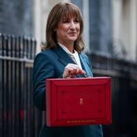 Begrotingstekort van 18 miljard euro blijkt overschot van 5 miljard: Britse minister van Financiën beticht van misleiding