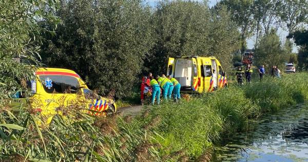 Wielrenner raakt gewond bij ongeval in Abcoude.