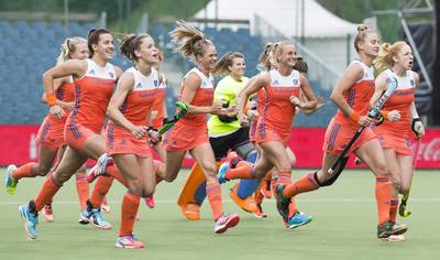 Hockeysters met moeite en geluk naar finale World League