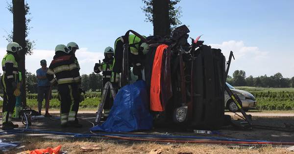 Bestuurder bekneld na ongeval in Esch