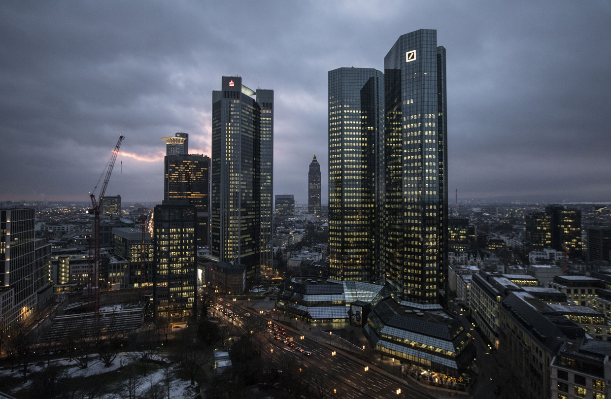 Deutsche Bank, het 'Goldman Sachs van Europa', vecht voor ...