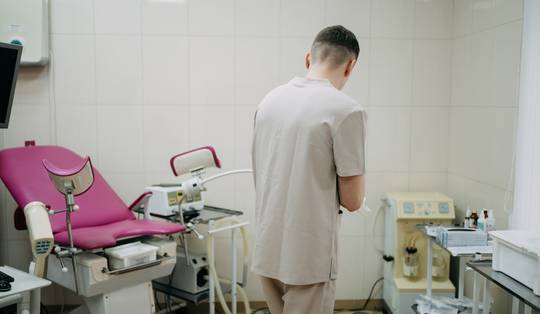 Parket Leuven opent gerechtelijk onderzoek naar gynaecoloog G.D. om grensoverschrijdend gedrag