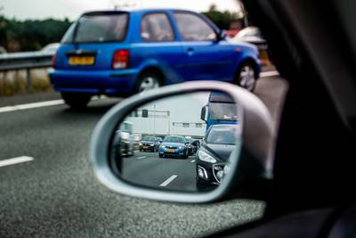 Werk aan brug A12 zorgt opnieuw voor verkeersdrukte bij Arnhem