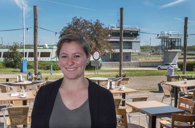 ‘De schepen, de sluis, de Maas: ze hebben iets sereens’