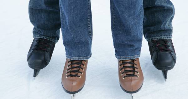 Schaatsen in de zomer? Het kan op Nieuwerkerk Bruist