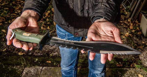 Er schijnt op social media en internet een #filmpje rond te gaan met beelden van de #steekpartij van afgelopen dinsdag 15/10 bij het #montfortcollege #opzuid.