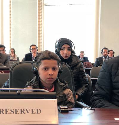 Russen vliegen 11-jarige Hassan naar Den Haag: 'aanval met gifgas was nep'