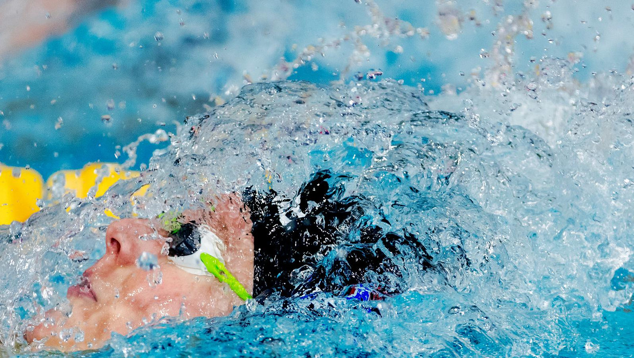 Amsterdamse Kira Toussaint wint 100 meter rugslag | Het Parool