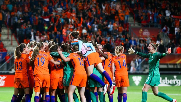 De Oranjevrouwen Een Afgestelde Vechtmachine De Volkskrant