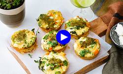 Lunchbox te saai? Deze snelle muffins met groenten en feta zijn origineel én gezond