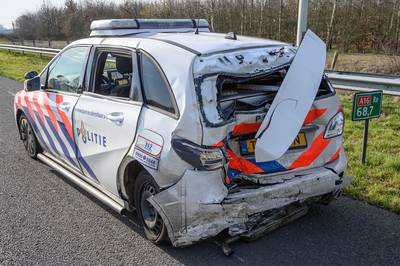 Ramptoeristen filmen al rijdend ongeluk A16 waarbij agenten door oog van naald kropen