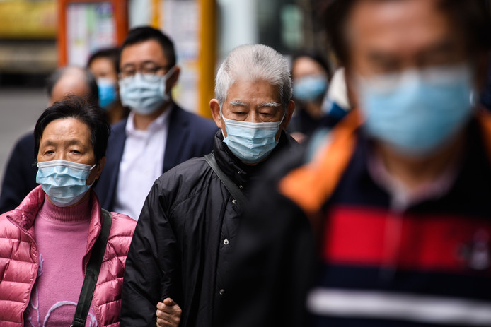 Hong Kong sluit vrijwel alle grenzen om het virus een halt toe te roepen.