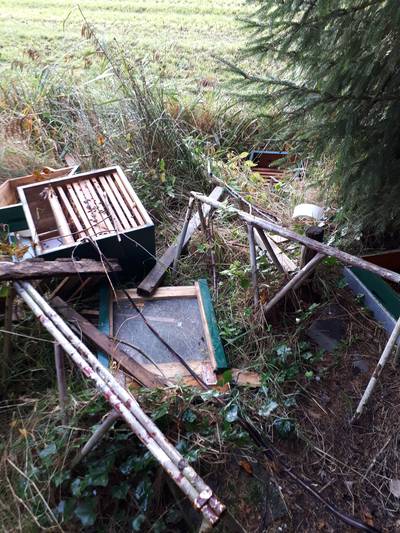 Onzeker of koningin nog leeft na vernieling bijenkasten in Spoordonk: ‘Dan is het volk ook dood’