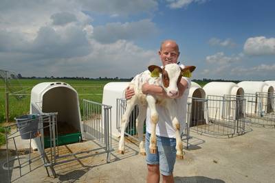 Koeienboer Leon van der Wel: ‘De mentaliteit en het directe van het Westland mis ik hier soms wel’