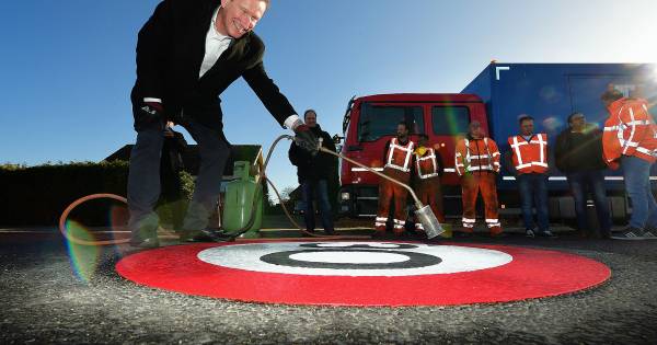 Vrees voor ongelukken op 'racebaan' Calfven | Bergen op Zoom - BN DeStem