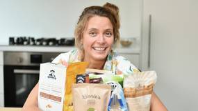Is granola een gezond alternatief voor de boterham? Diëtiste Sanne Mouha doorprikt fabels over granola