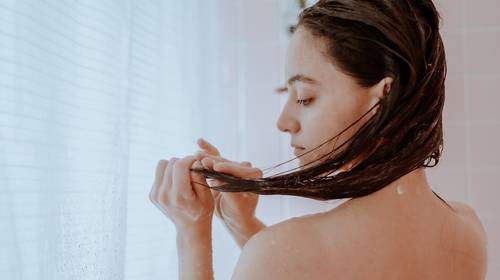 Cosmetisch wetenschapper René legt uit wat je kan doen tegen haaruitval