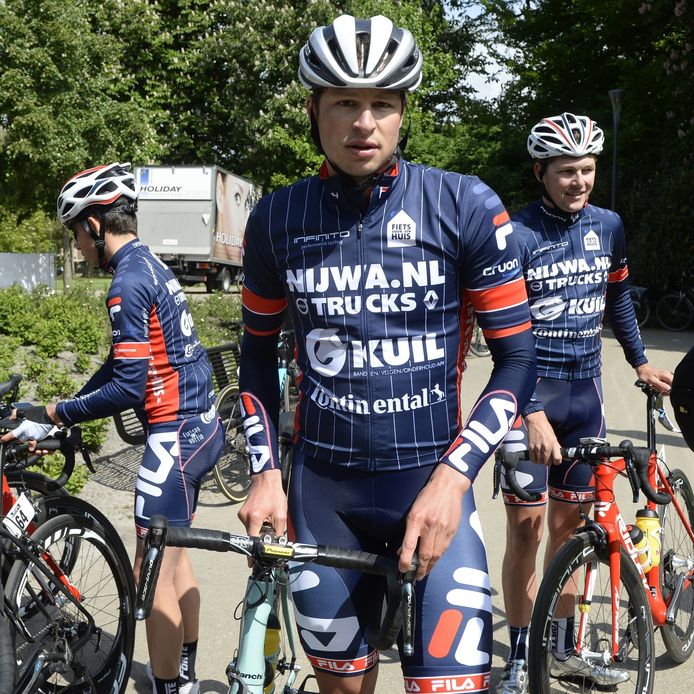Schaatskampioen Sven Kramer Laat Liefde Voor De Koers Spreken Schaatsen Ad Nl