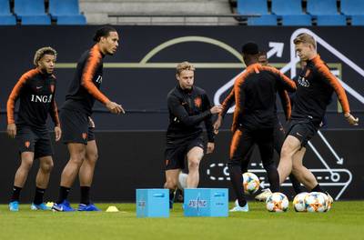 Oranje werkt in Hamburg toe naar belangrijk kwalificatieduel