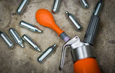 Ede houdt wietverbod en wil gebruik lachgas terugdringen