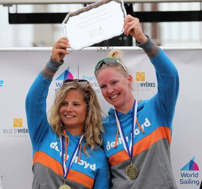 Zeilduo Zegers/Van Veen nadert podium op WK in Griekenland