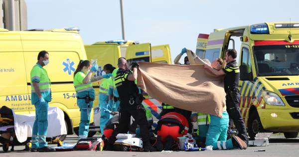 Verschrikkelijk. En hard om te moeten zeggen, maar hopelijk beseffen recreatieve motorrijders hiermee nog meer waarom #blijfthuis zo belangrijk is.