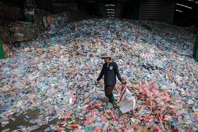 L'Indonésie renvoie cinq conteneurs de déchets aux États-Unis