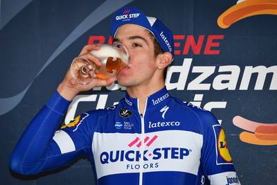 Hodeg sprint naar zege in eerste rit in Catalonië