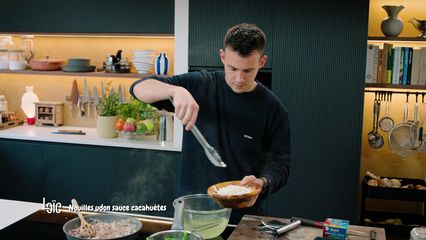 13. Nouille udon sauce cacahuètes