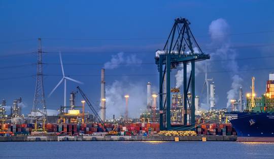 Zelfsturende vrachtwagens, boten en drones: zo gaan onze havens de concurrentie aan met de wereld