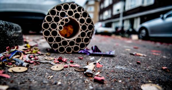 Kabinet Wil Verbod Op Allerzwaarste Vuurwerk Branche Zegt Dat Dit Niets Helpt Politiek Ad Nl