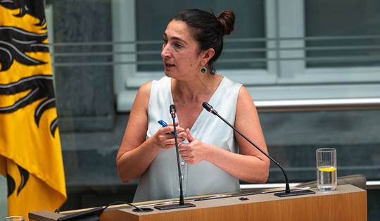 180 euro om in Vlaanderen te werken: minister Zuhal Demir verstrengt regels voor arbeidsmigratie