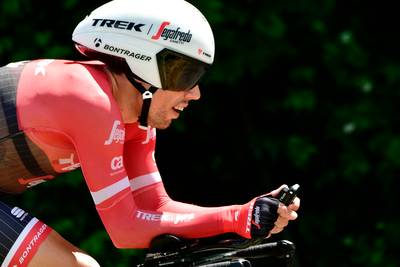 Ploeggenoot van Mollema en De Kort betrapt op doping en mist Tour