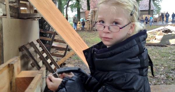 Houtdorp Jong Nederland Harbrinkhoek nog steeds mateloos populair - Tubantia
