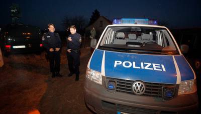 Man trapt hond dood op straat: baasjes van schrik in het ziekenhuis