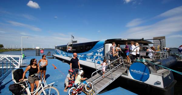 Moerdijks college: Waterbus in de vaart houden