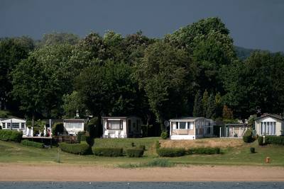 Gezin met twaalf kinderen wil op camping blijven wonen