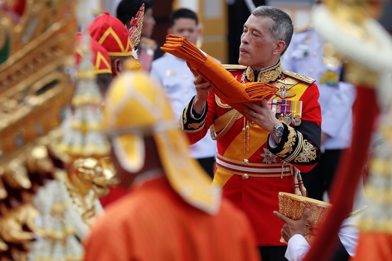 De nieuwe koning Maha Vajiralongkorn, de enige zoon van Bhumibol en diens vrouw Sirikit.