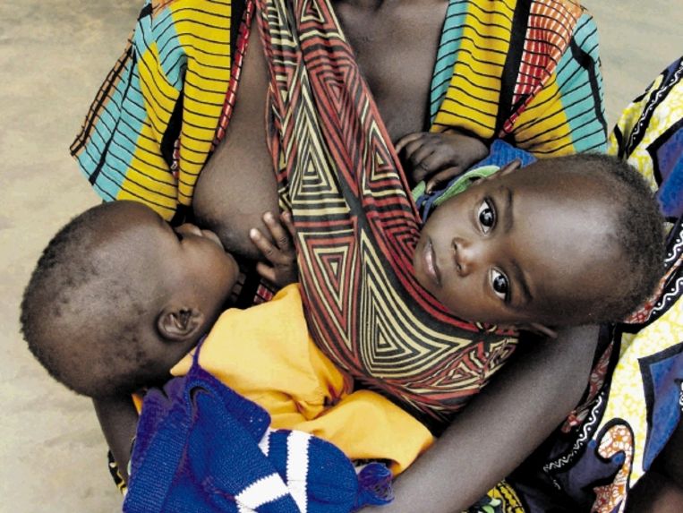 Flesvoeding Is Een Ramp Voor Afrikaanse Baby S Trouw