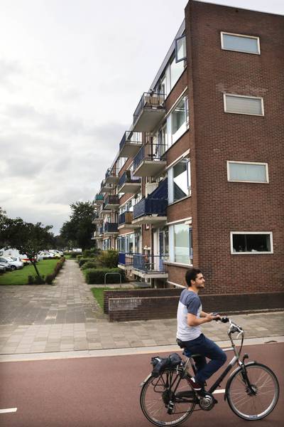 Bewoners durven nog wel op verboden balkons