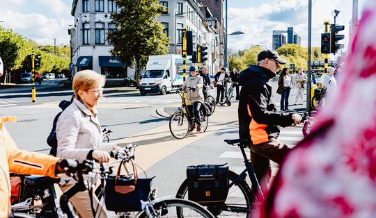 Hoe zit het met mobiliteit in Vlaanderen? ‘De strijd tegen de Waze-rijders blijft moeilijk’