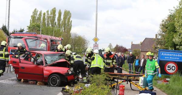 3 gewonden, van wie 1 zeer ernstig, na ongeval aan Nieuwe Kade in Ammerzoden - Brabants Dagblad