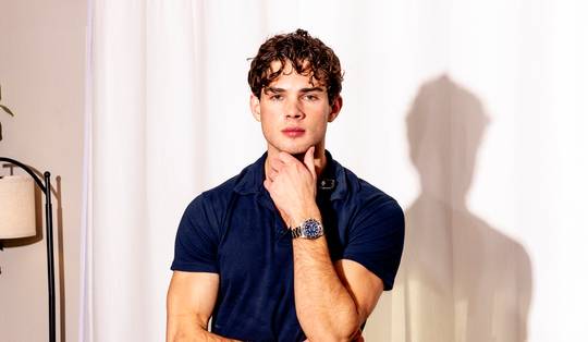 Wapens, drugs en meezingen op ‘Heil Hitler’ met Andrew Tate: dit is Looksmaxxing-influencer Clavicular