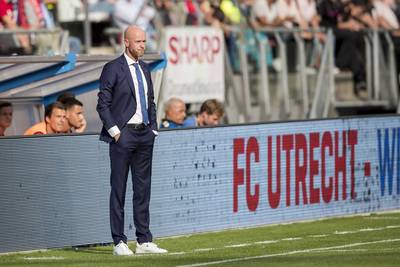 Tevreden Ten Hag 'neemt zijn hoed af' voor zijn spelers